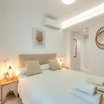 Cozy & Refurbished In Old Town *