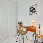 Cozy & Refurbished In Old Town Διαμέρισμα